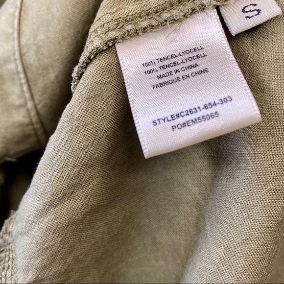 Cloth & Stone Button Down - Olive Green - Small - Picture 5 of 5